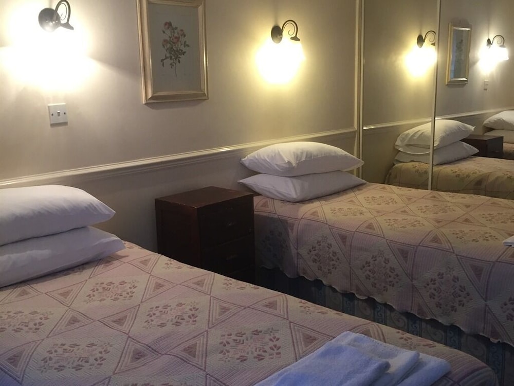 Colnbrook Lodge Guest House 13/20