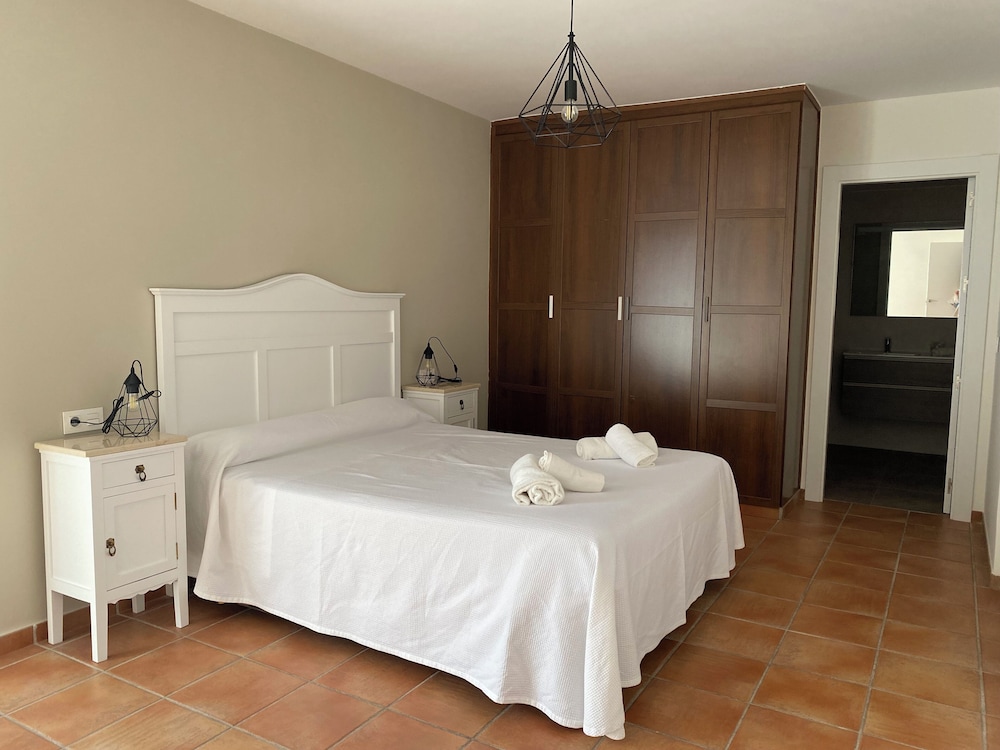 2 Bedrooms, Design, Apartment, Double and Twin Beds