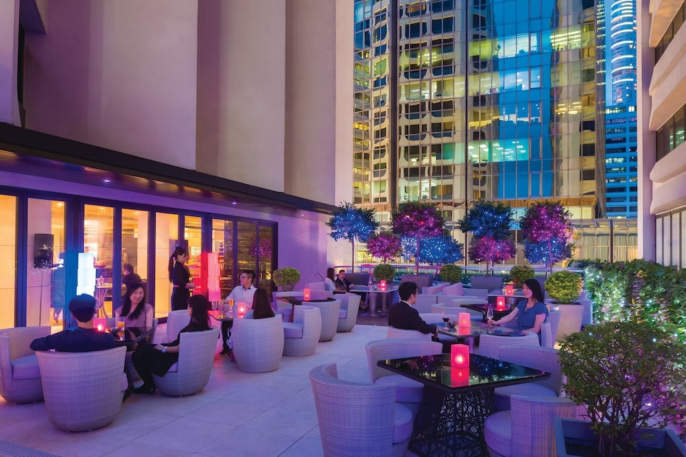 Gateway Hotel 24/50