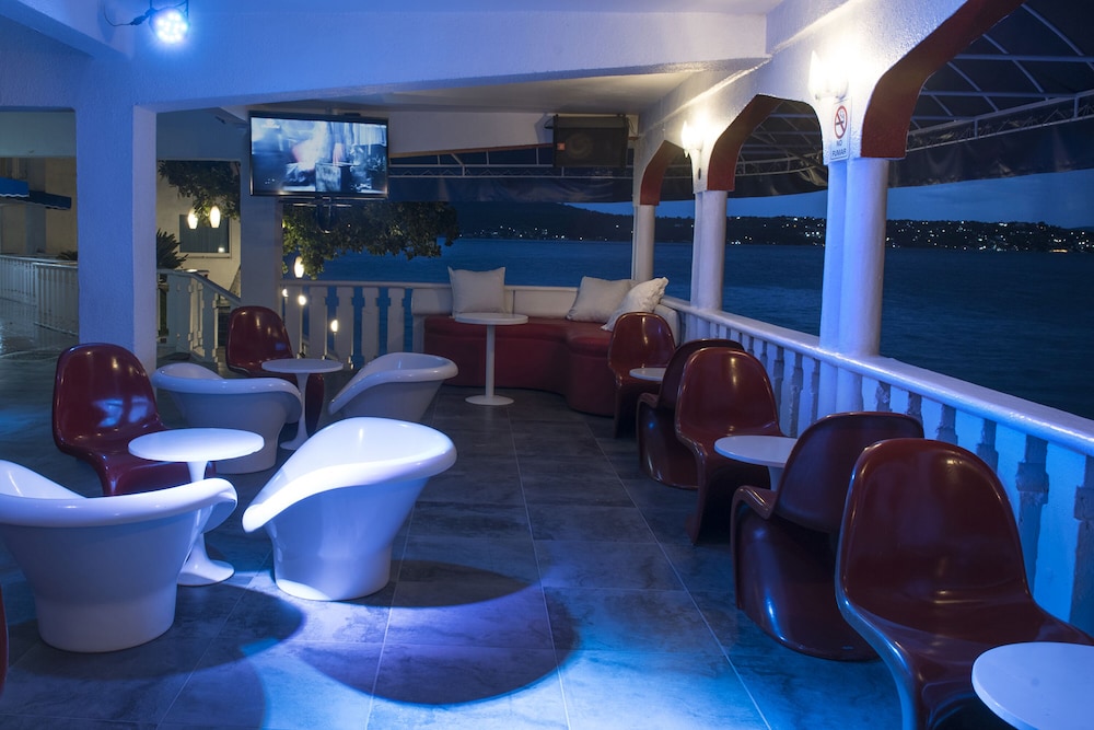 Hotel Villa Bejar Tequesquitengo 45/72