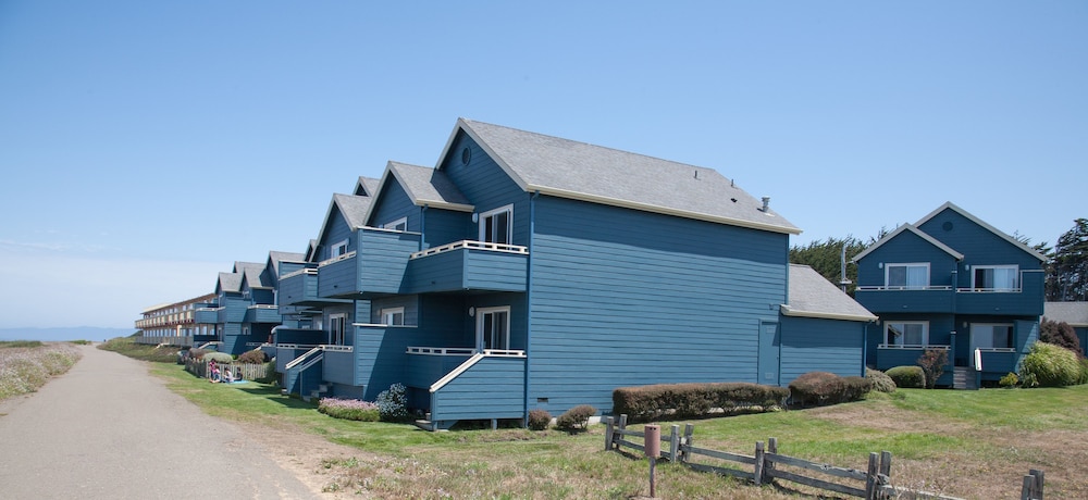 Surf & Sand Lodge 3/45