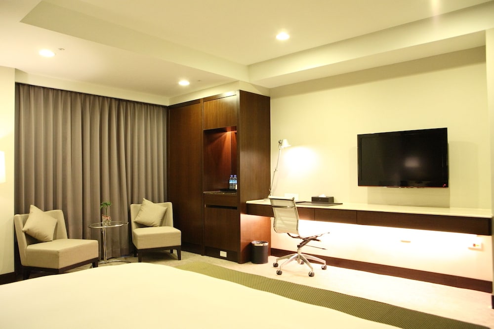 Best Hotel 42/63