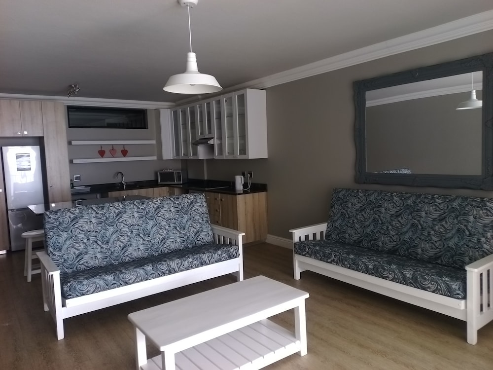 Diaz Strand Hotel And Resort 5/49