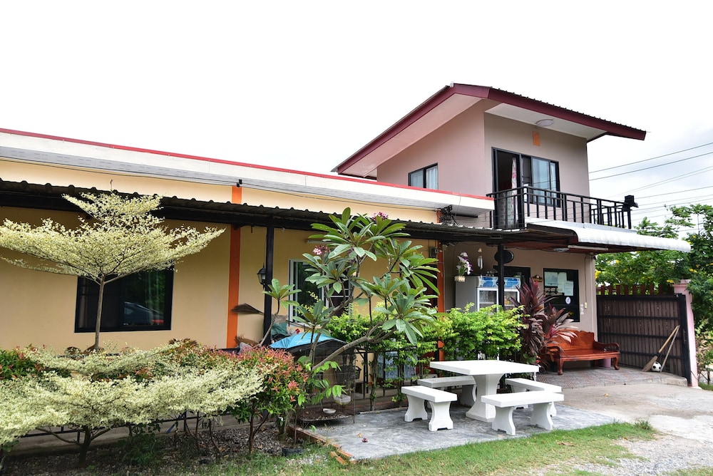 Tippawan Resort photo1