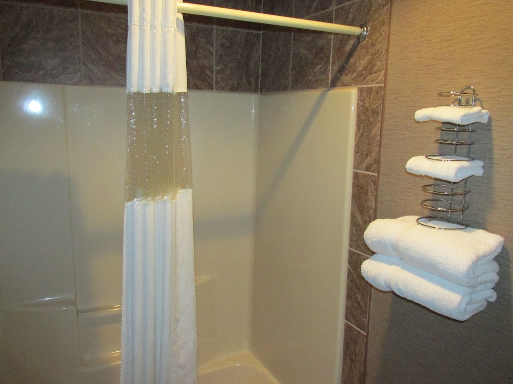 Woodfield Inn and Suites 20/60