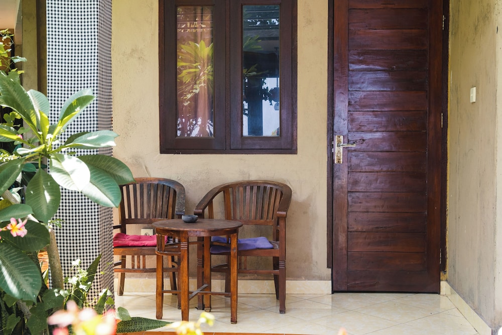 Amed Sari Beach Guesthouse 27/50