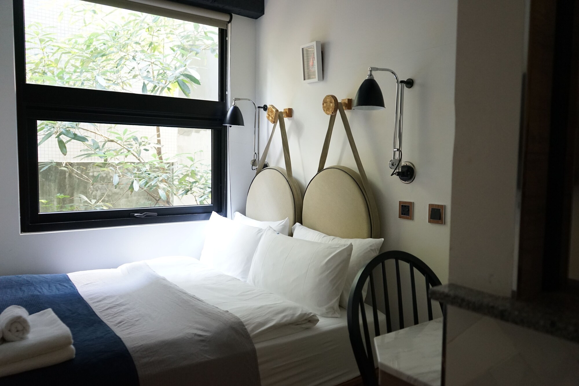 MINI, DOUBLE BED