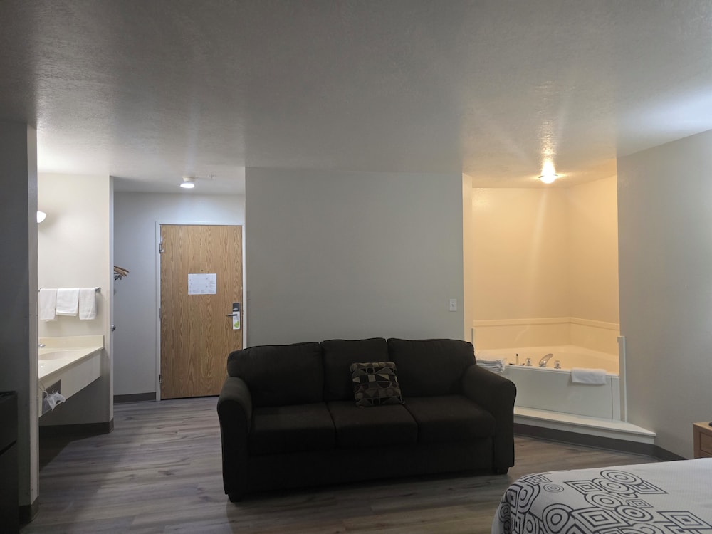 Economy Inn 45/60