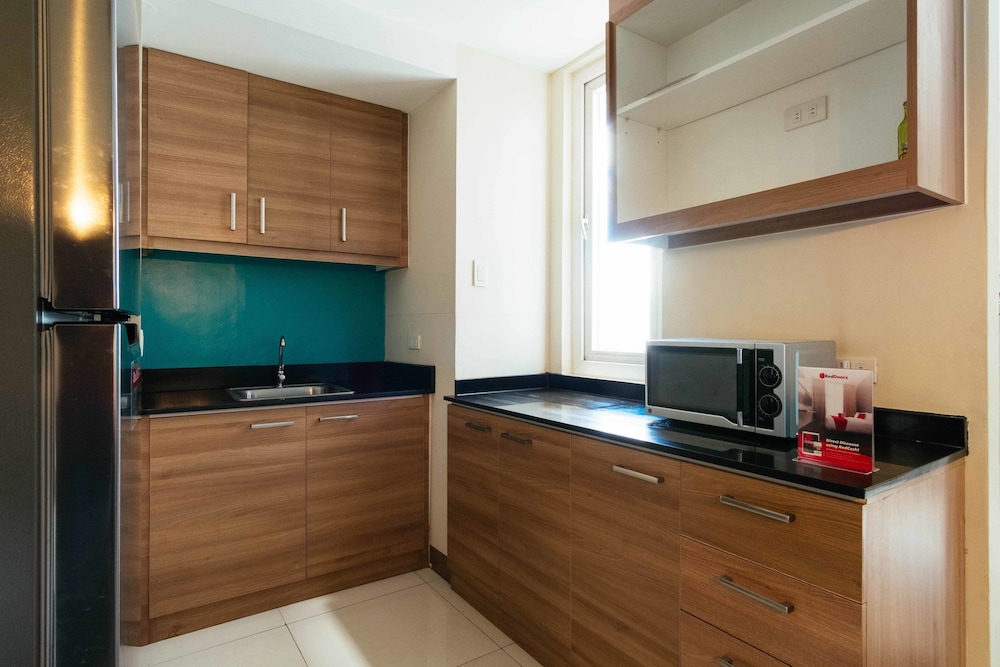 Reddoorz Plus Kamuning Quezon City 56/64