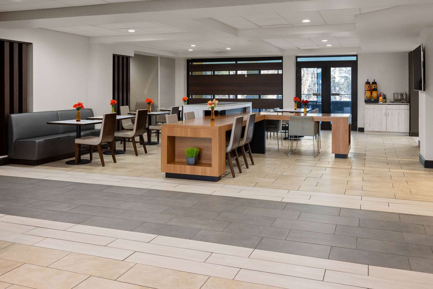 La Quinta Inn & Suites by Wyndham Mooresville 17/24