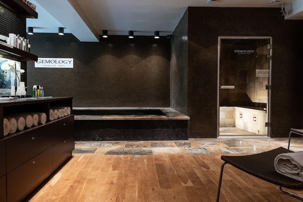 Hotel Du Chateau & Spa Carita 4/50