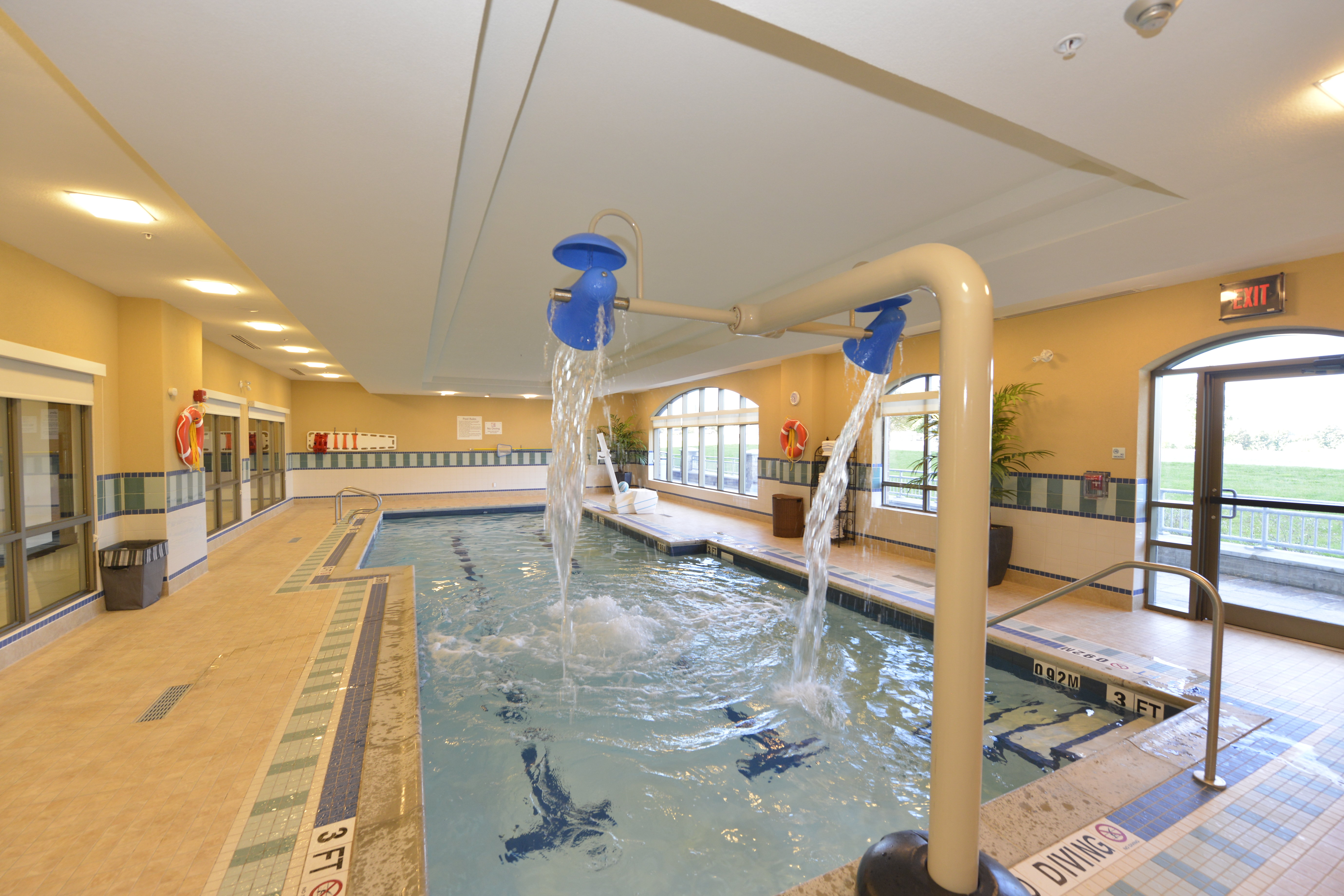 Holiday Inn Express Hotel Suites Waterloo St Jacobs 38/78