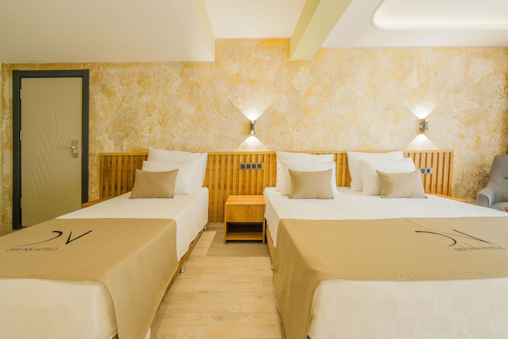 Der Inn Hotel Lara 21/58
