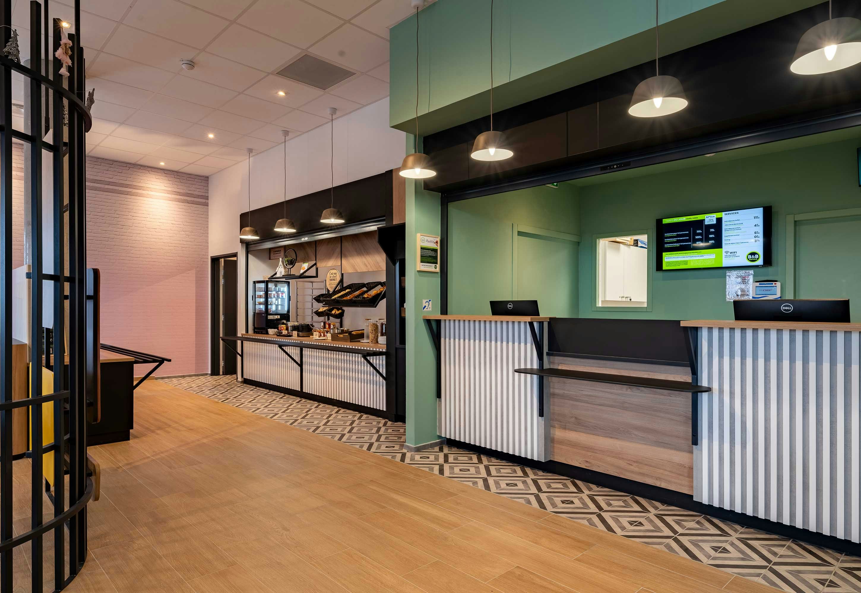 Lobby at B&B HOTEL Valenciennes Onnaing, Onnaing