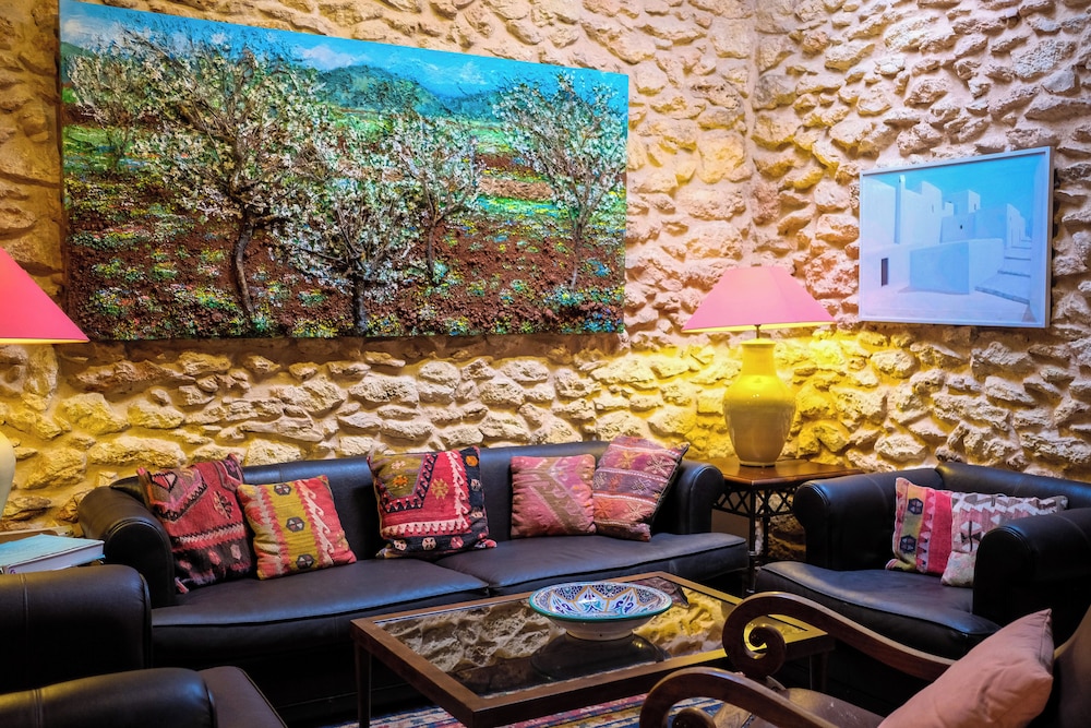 Can Lluc Boutique Country Hotel & Villas 72/92