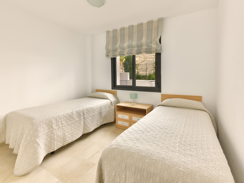 Olee Nerja Holiday Rentals By Fuerte Group 8/30