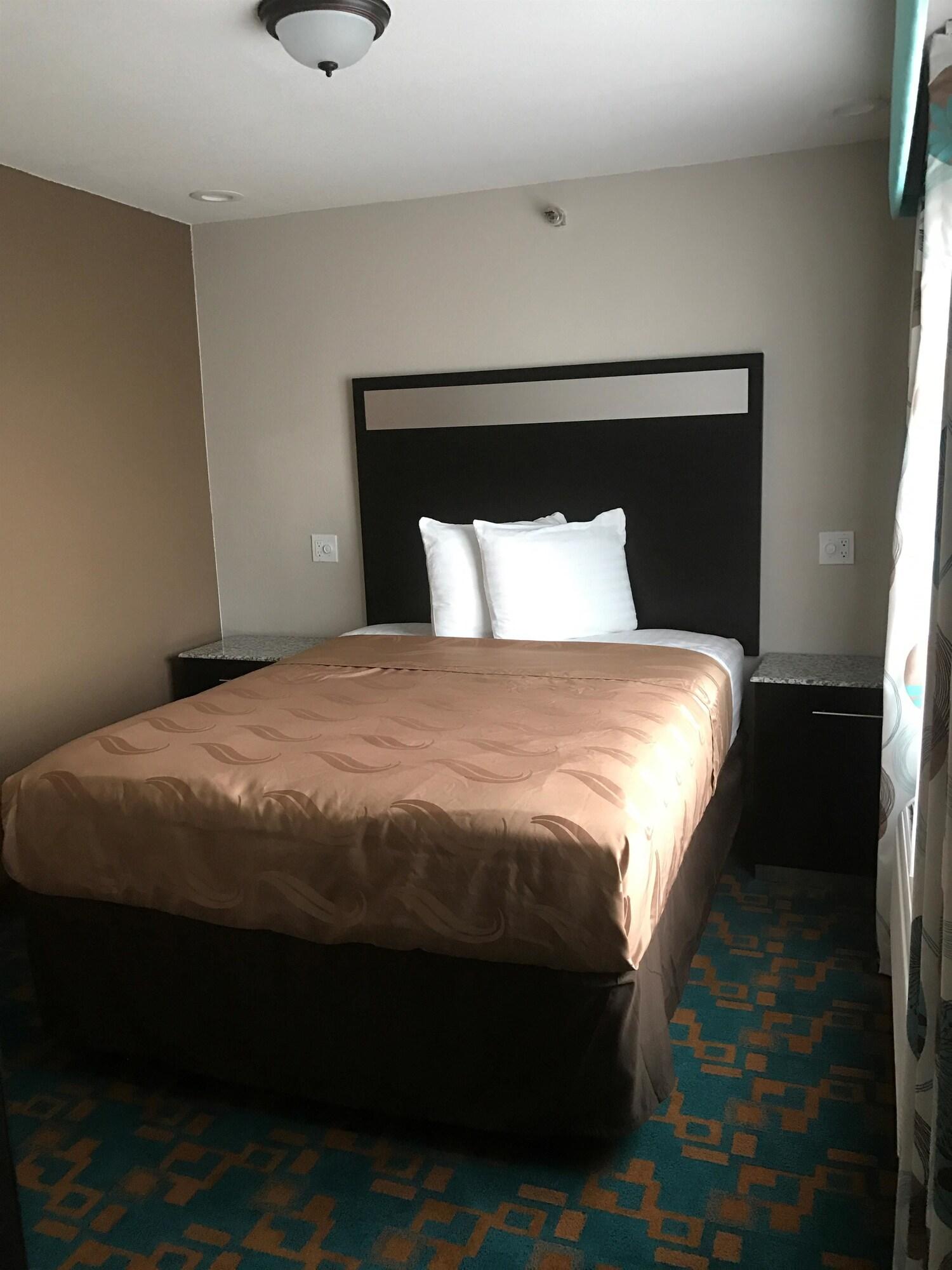 Standard, Multiple Beds