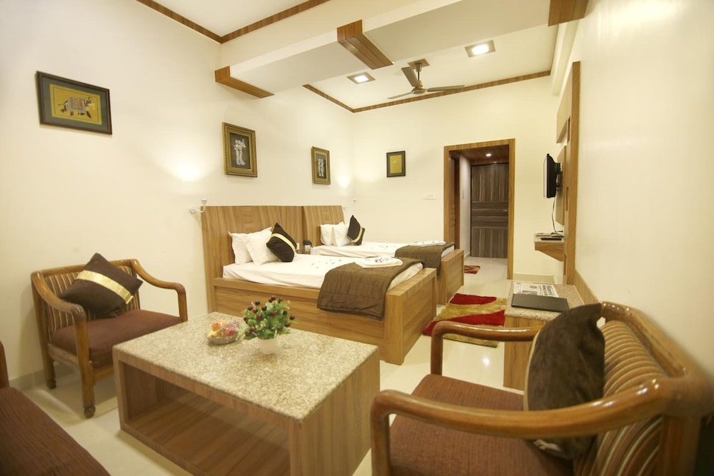 HOTEL SHEETAL REGENCY 23/41
