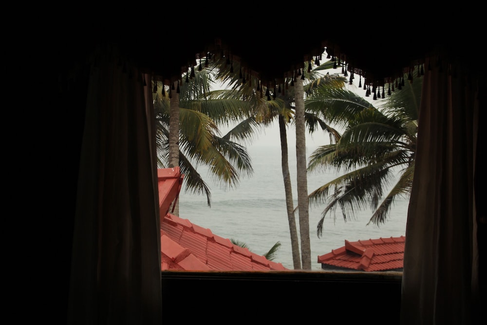 Black Beach Resort 27/32