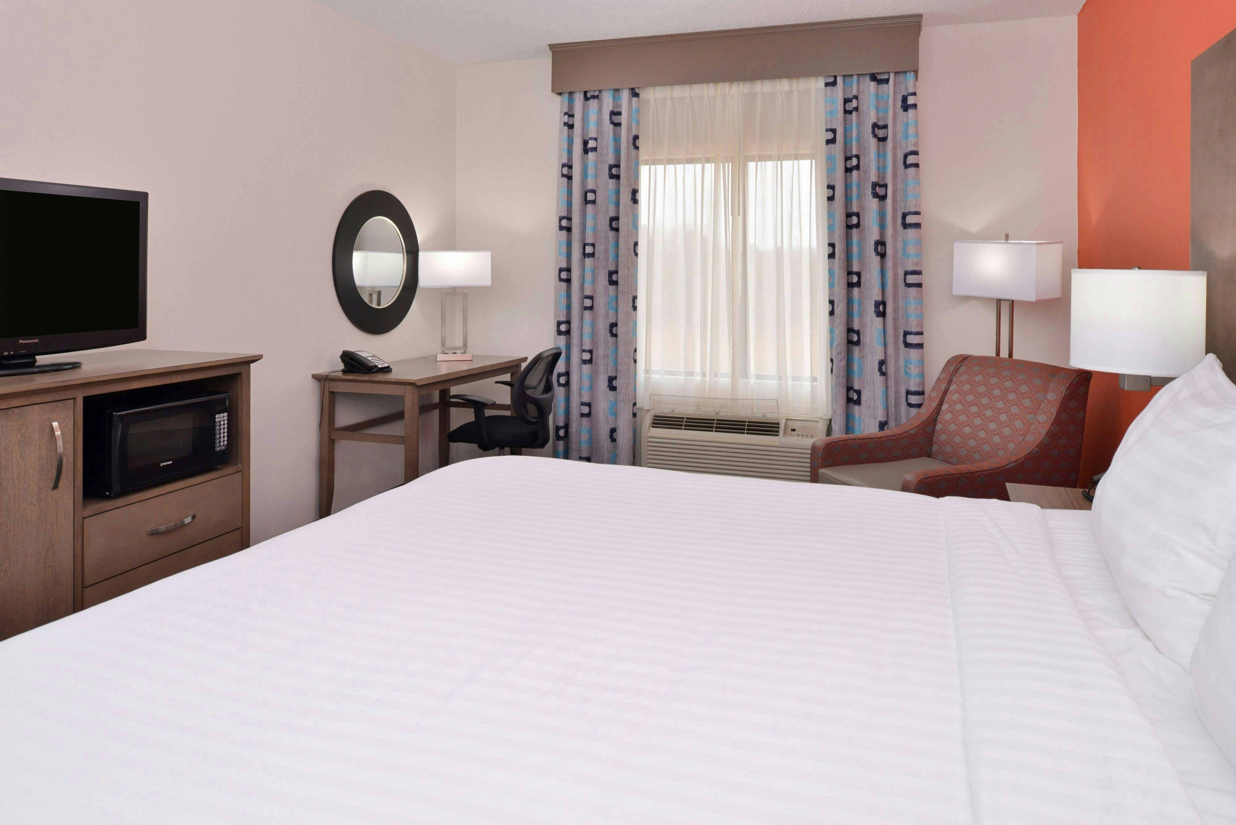 Holiday Inn Express Clanton 19/66
