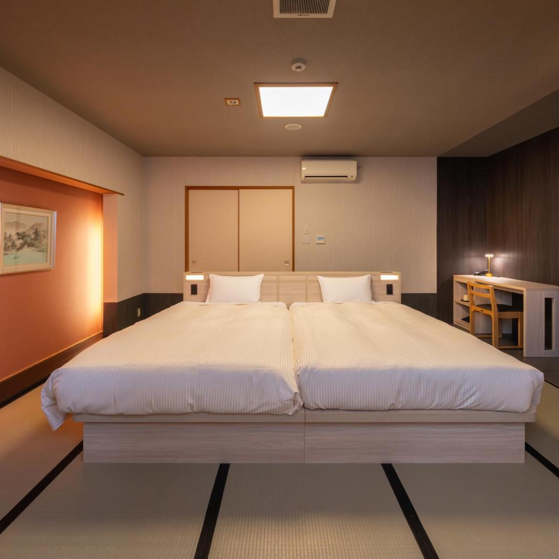 Quintessa Hotel Fukuoka Watanabedori Comic&Books 10/50