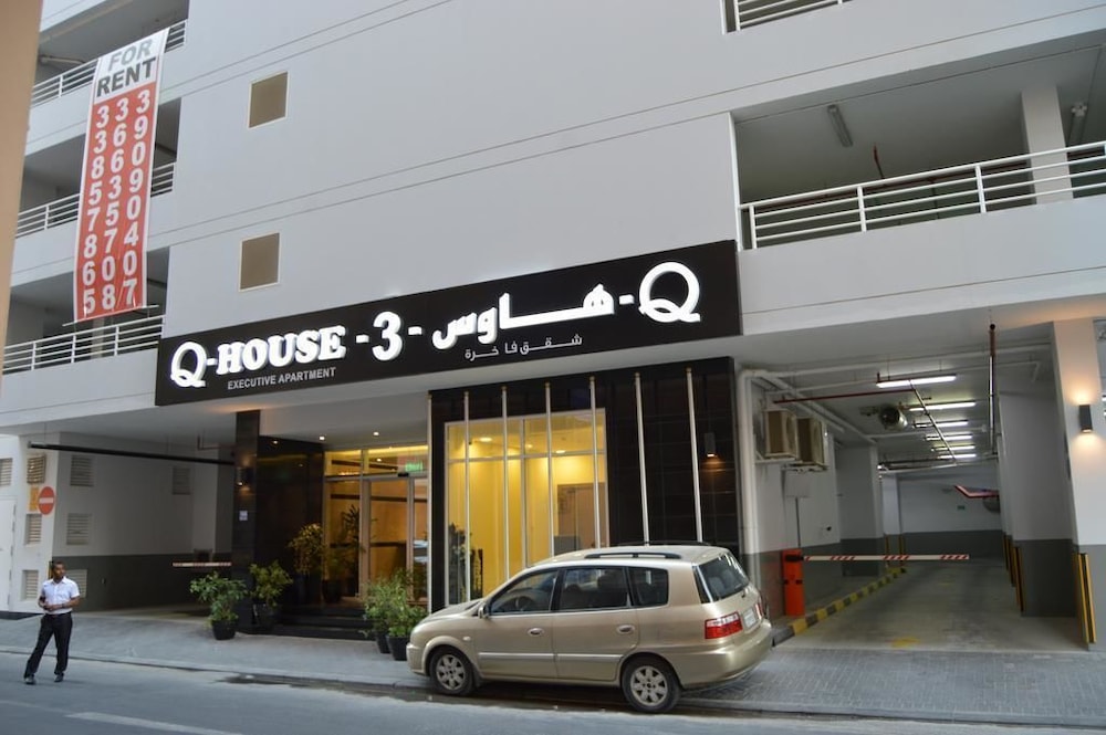 Q House 3 Apartments 33/37