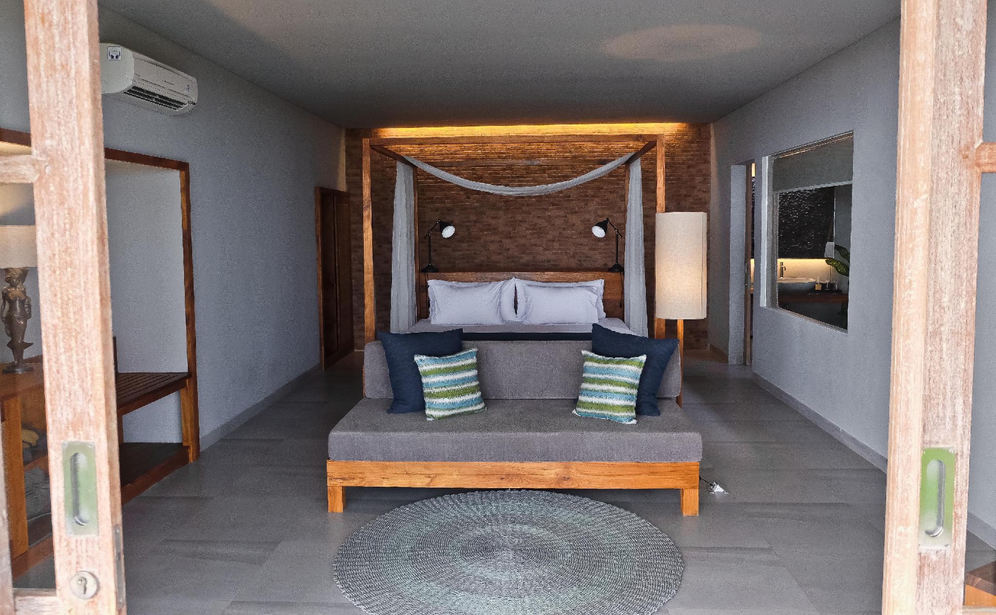 Superior, King Bed, Garden View, Private Garden