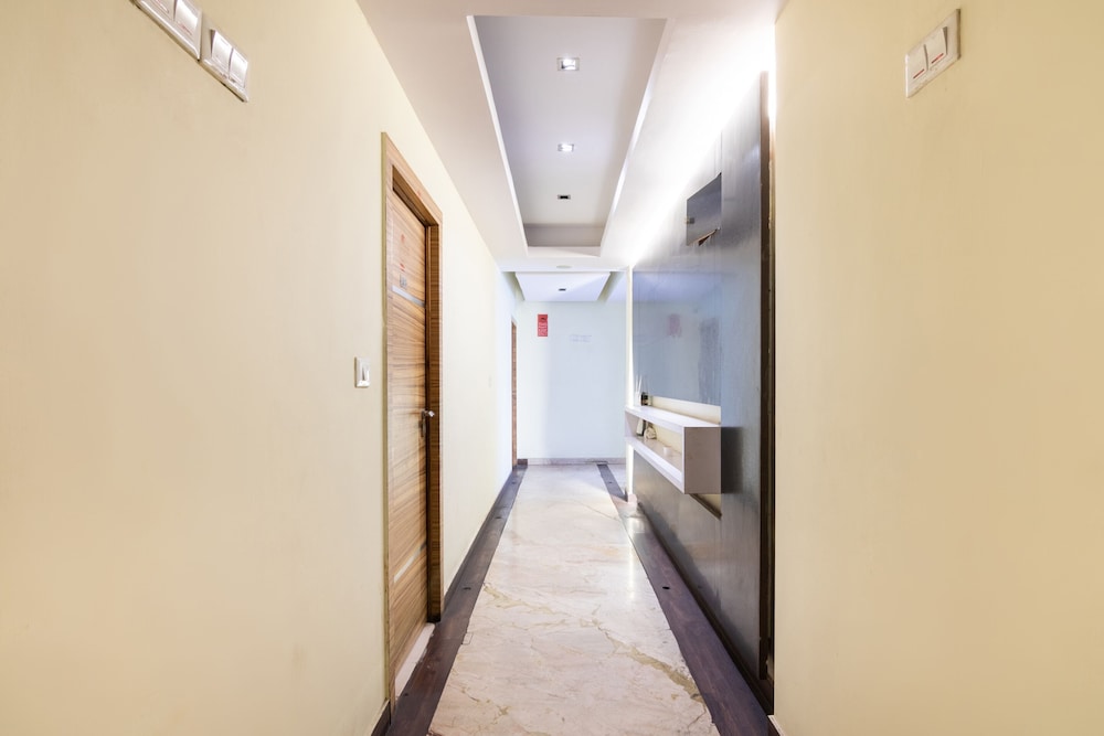 Oyo Rooms Rt Nagar Hmt Playground 17/21