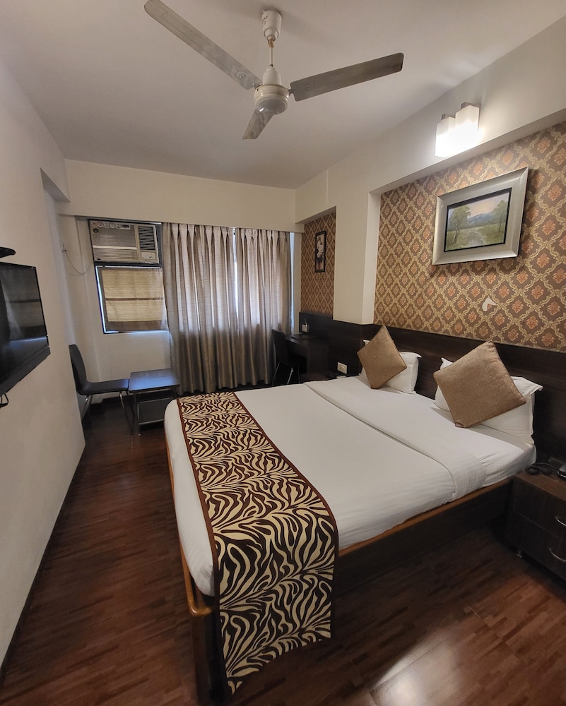 غرفة تنفيذية بسرير كوين بغرفة نوم واحدة، HOTEL MAHARANA INN 3/8