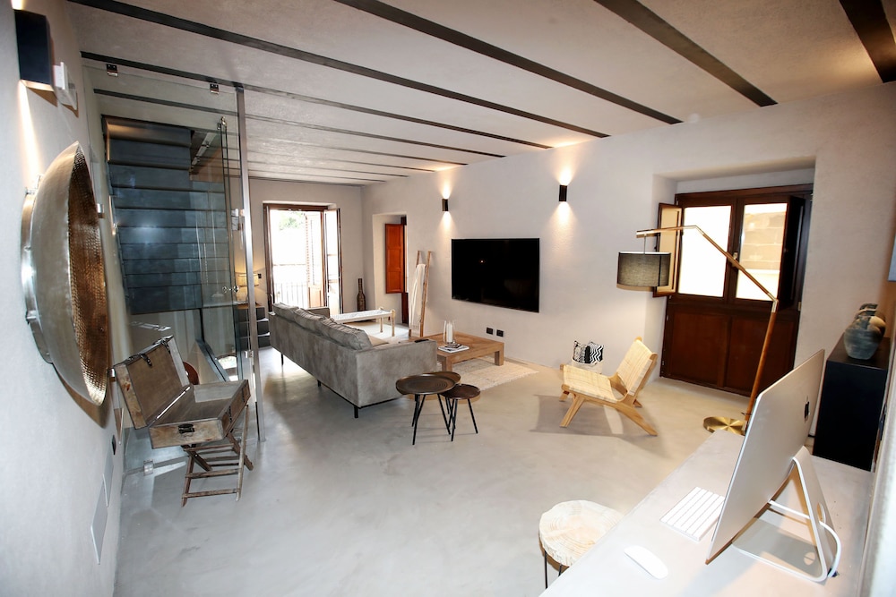 Casa Nostra Boutique Hotel 37/50