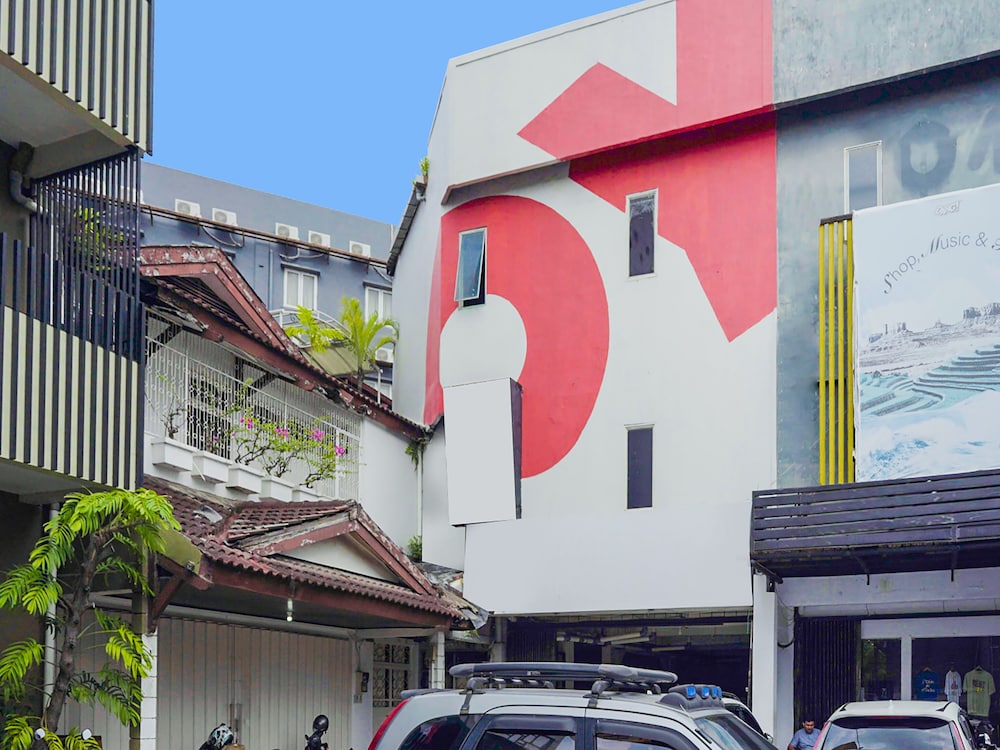 Hotel O Makassar near Mall Panakukkang formerly Sayang Home Stay in MAKASSAR