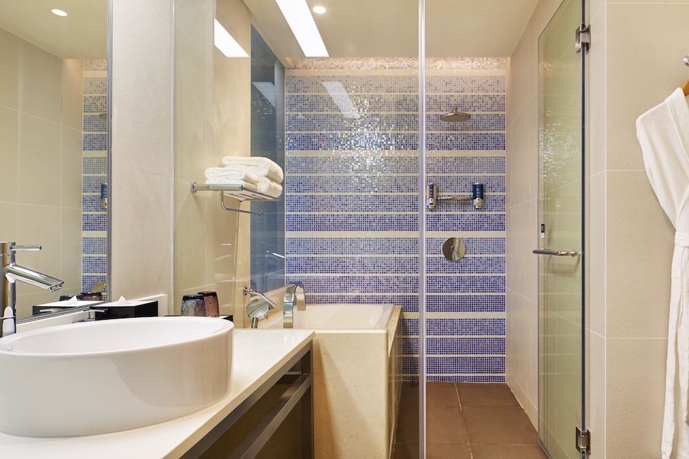 Aloft Dongguan Dynamic Town 46/48