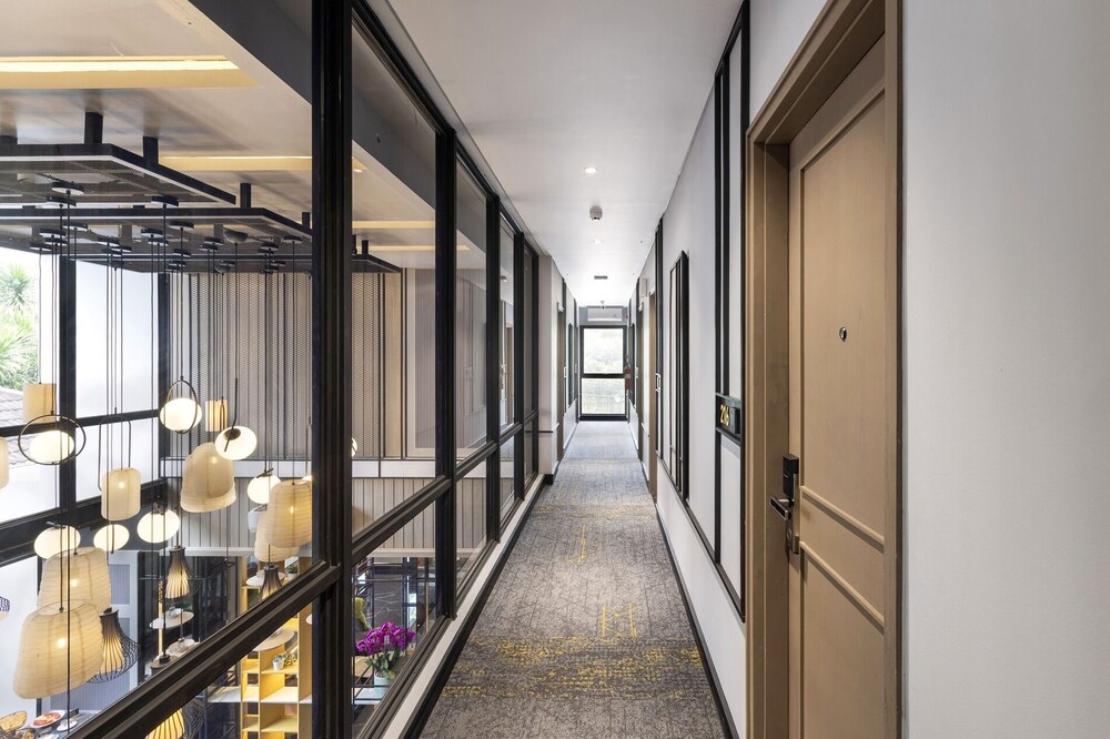 ROOMS INC Sudirman Jakarta 6/63