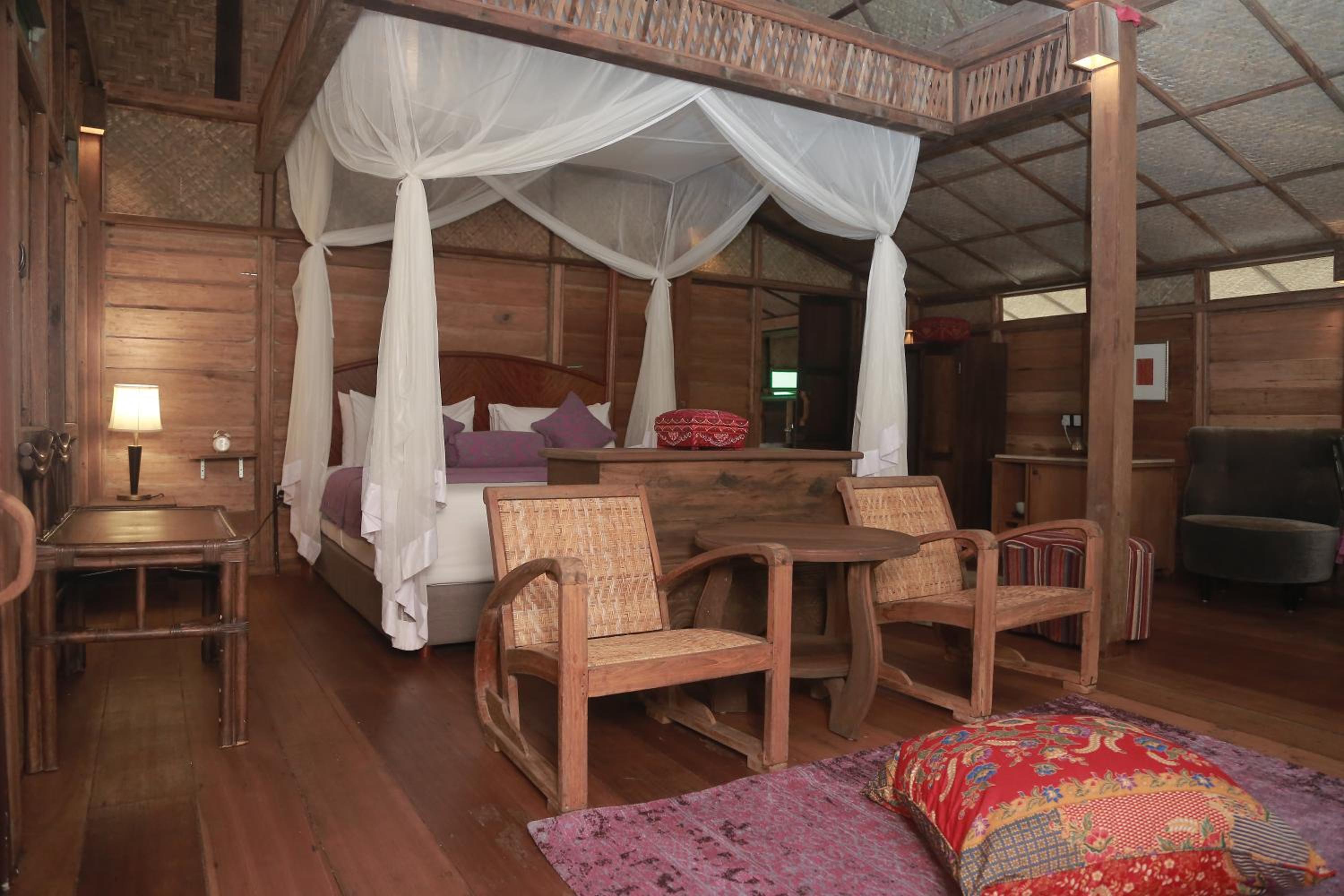 Talang, Villa