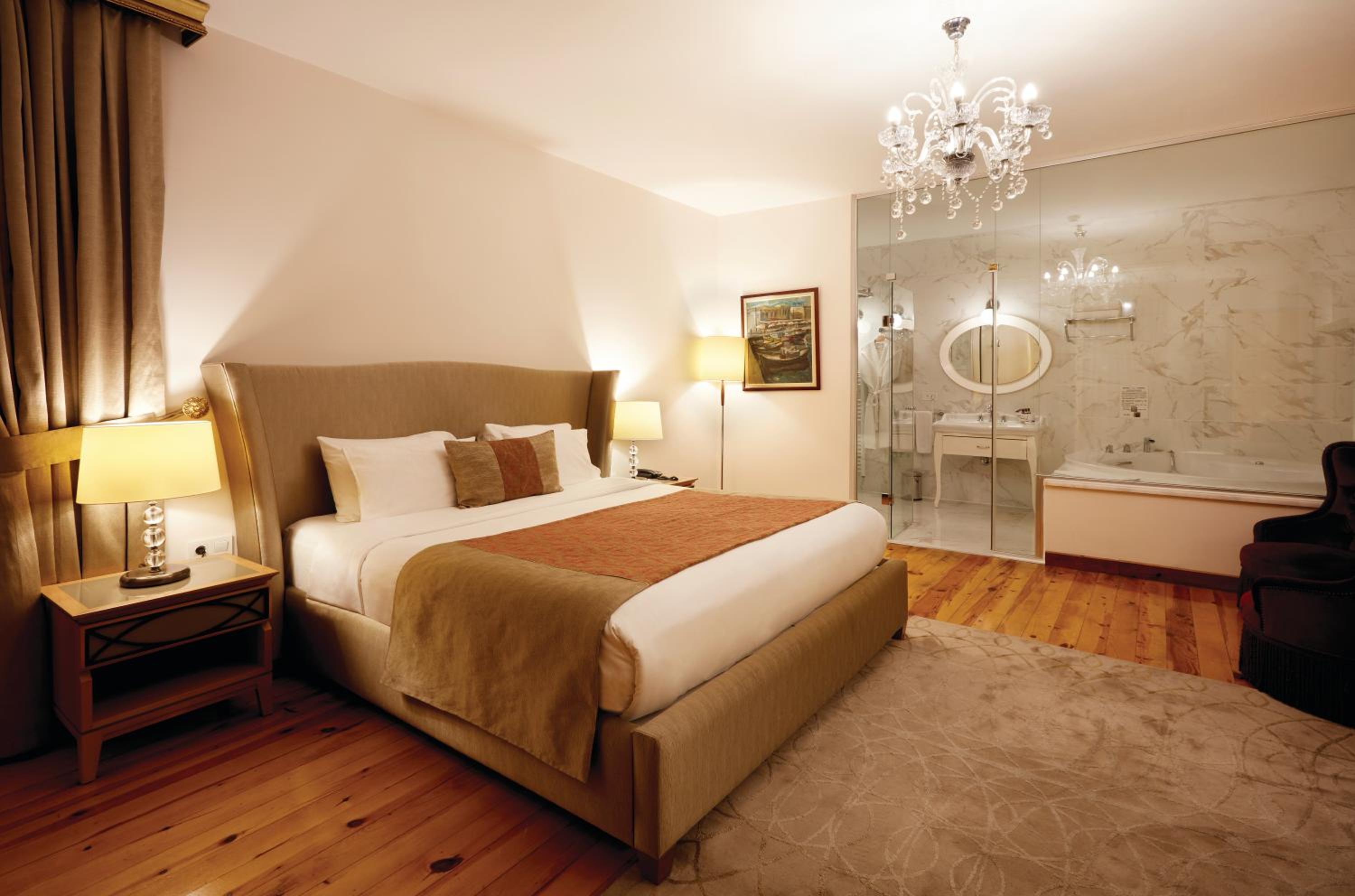 Garden Suite, Jetted Tub