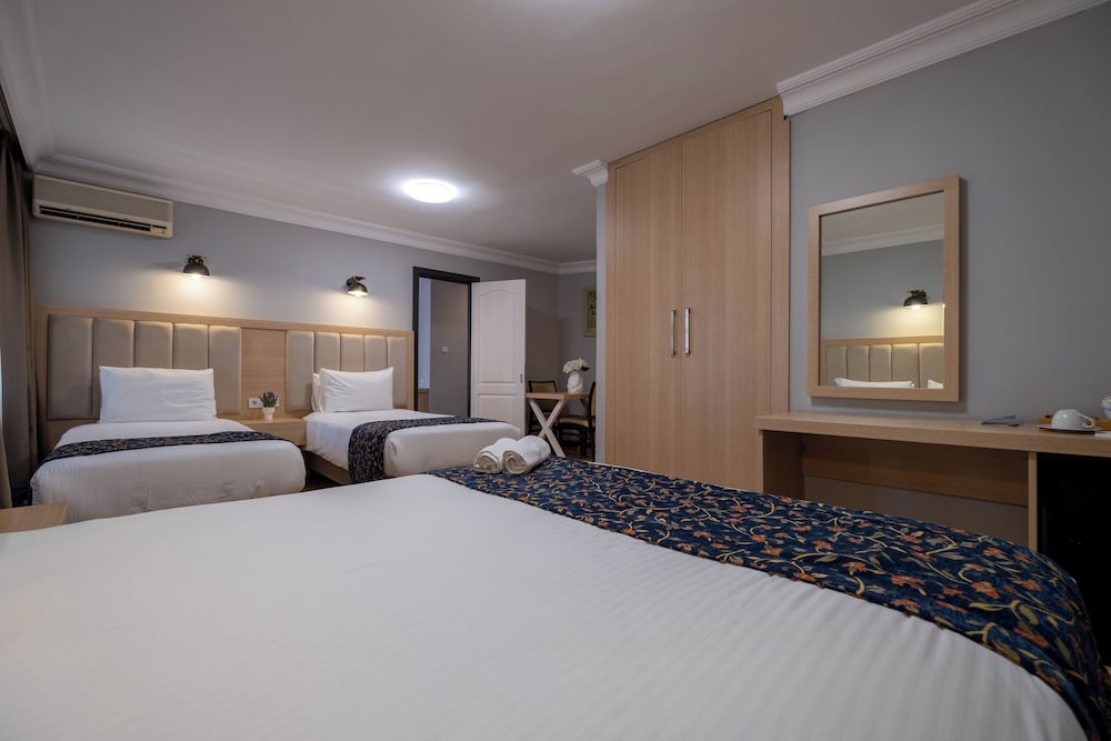 Berr Hotel 19/50