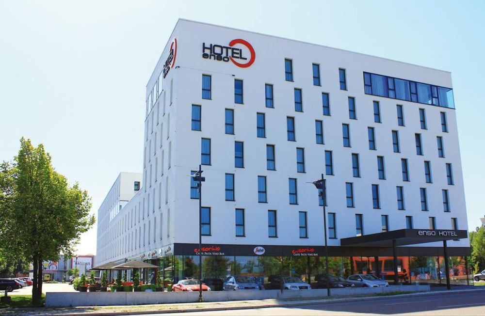 Enso Hotel 9/46