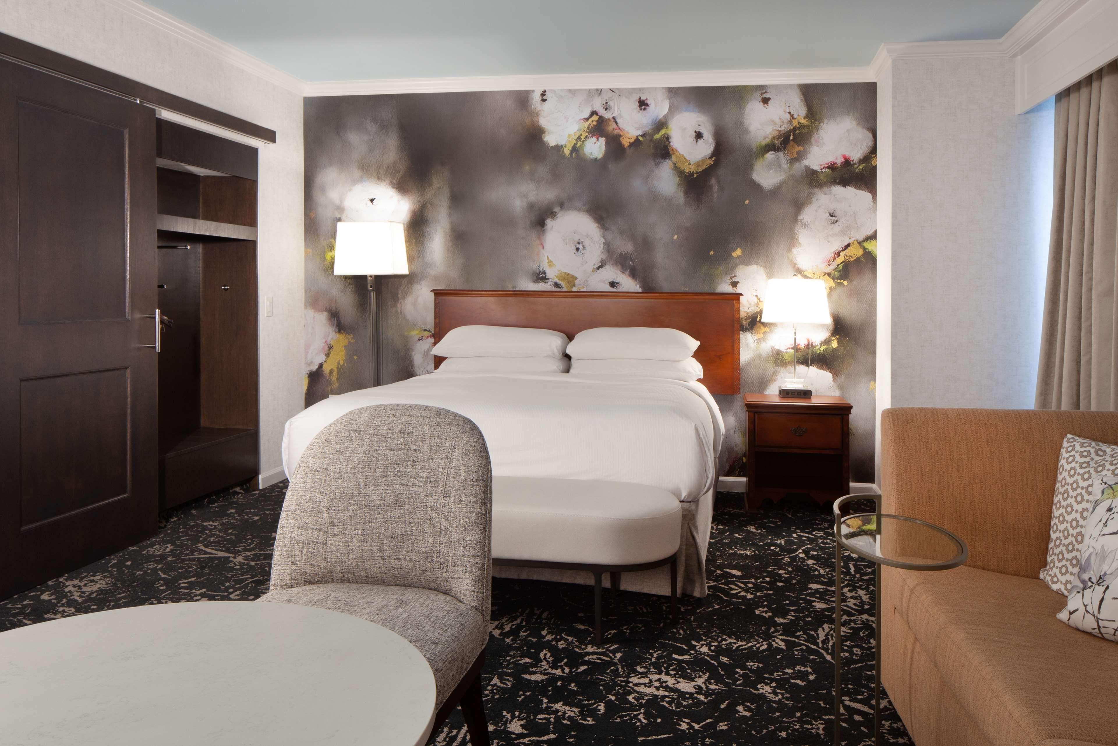 Pure, Wellness, Junior Suite, King Bed, Golf Course View