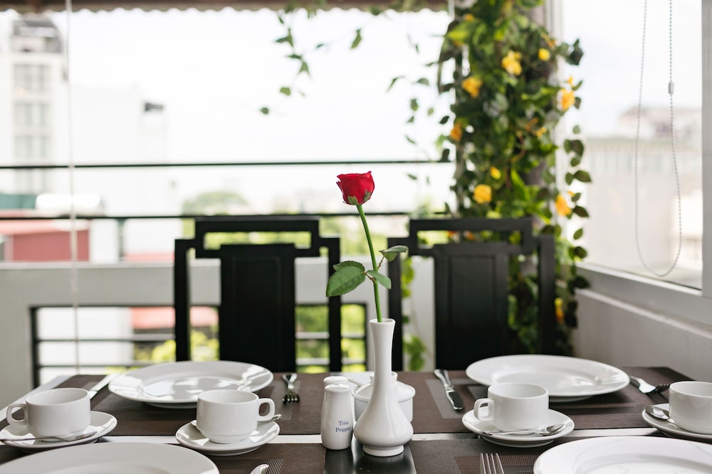 Hanoi Focus Boutique Hotel 51/55
