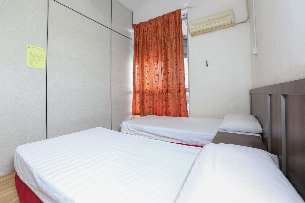 SPOT ON 89755 D&d Budget Inn 18/26