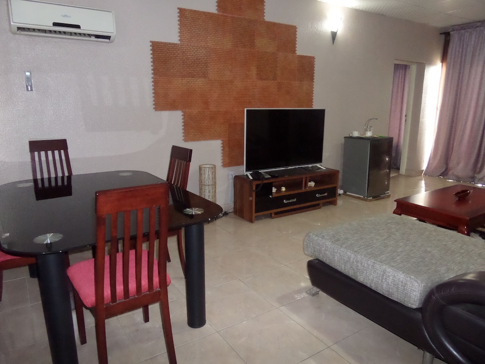 Excellence Hotel 28/39