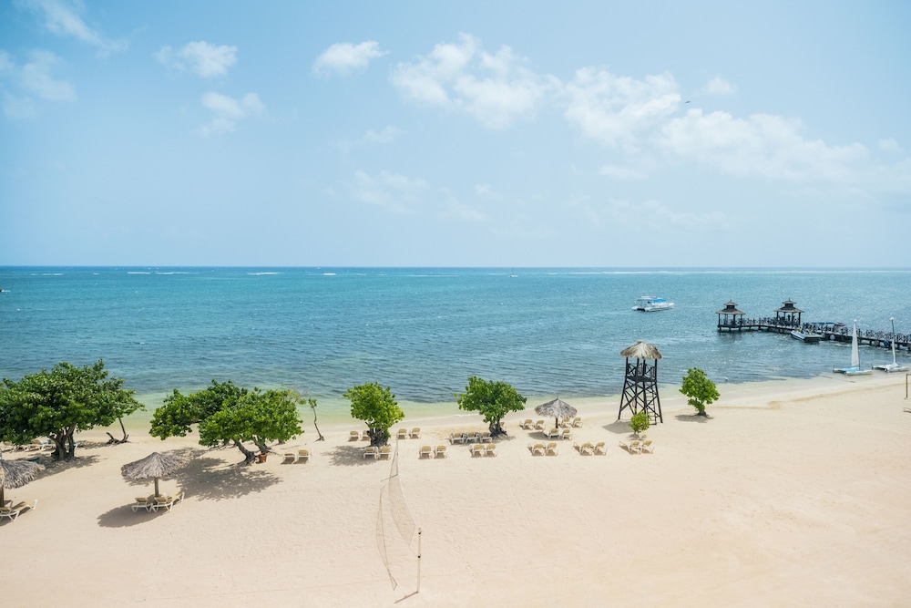 Iberostar Waves Rose Hall Beach All Inclusive 46/50