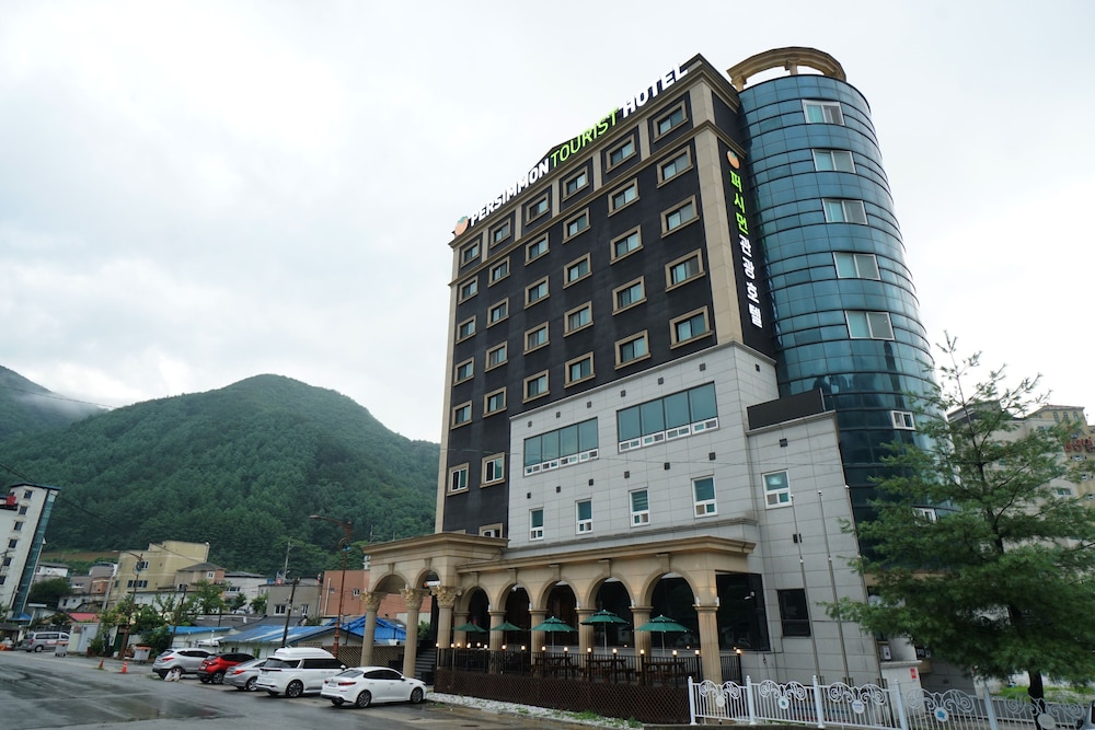 Persimmon Tourist Hotel 2/42