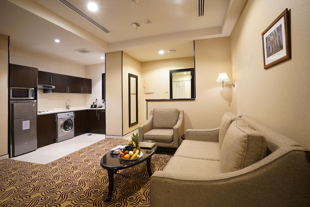 Awaliv International Hotel 53/68