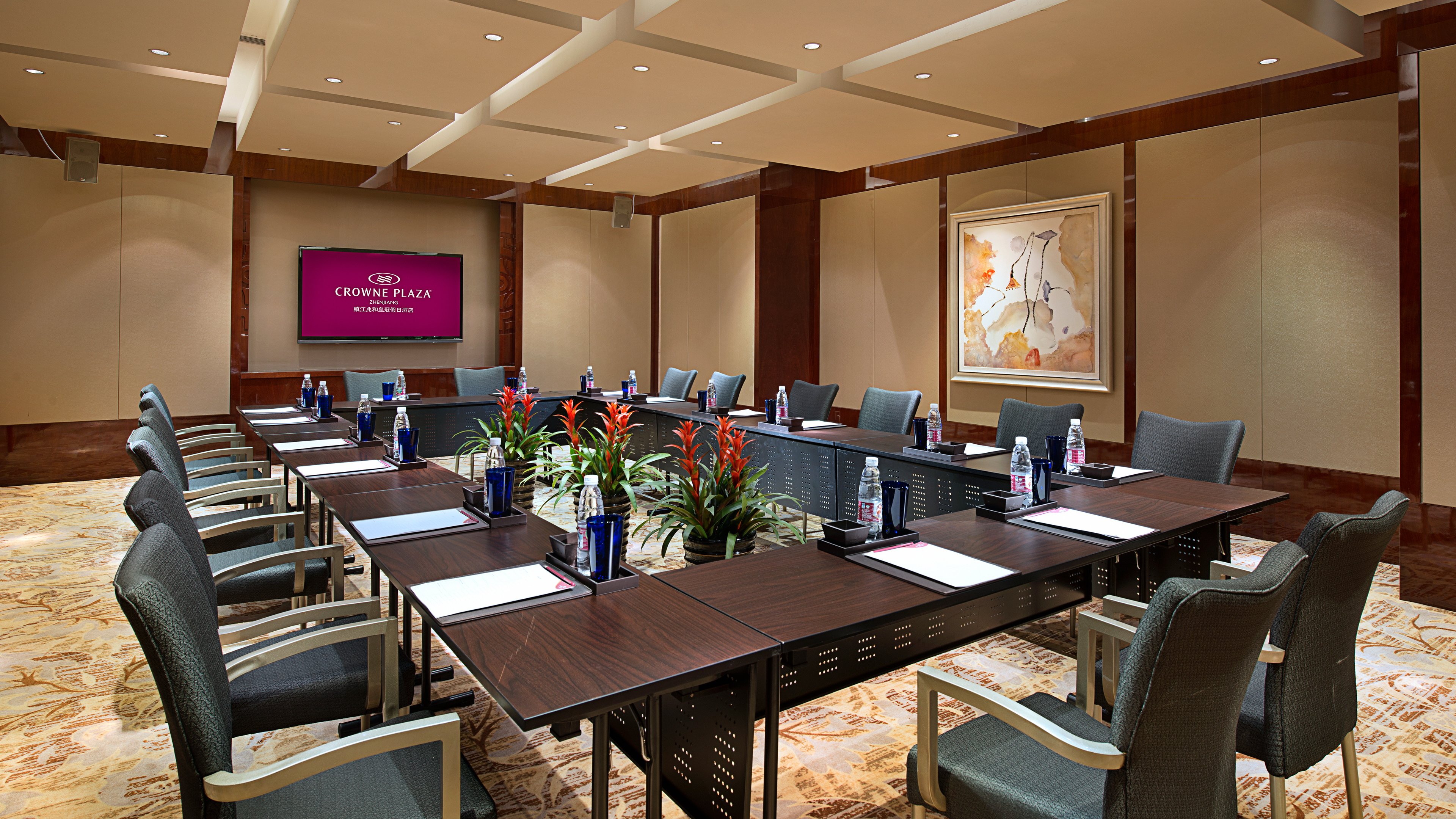 CROWNE PLAZA ZHENJIANG 65/76