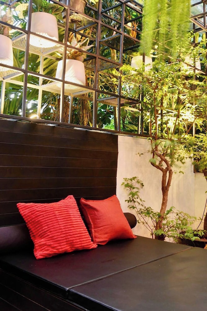 Blu Cabin Ari Stylish Gay Poshtel 58/73