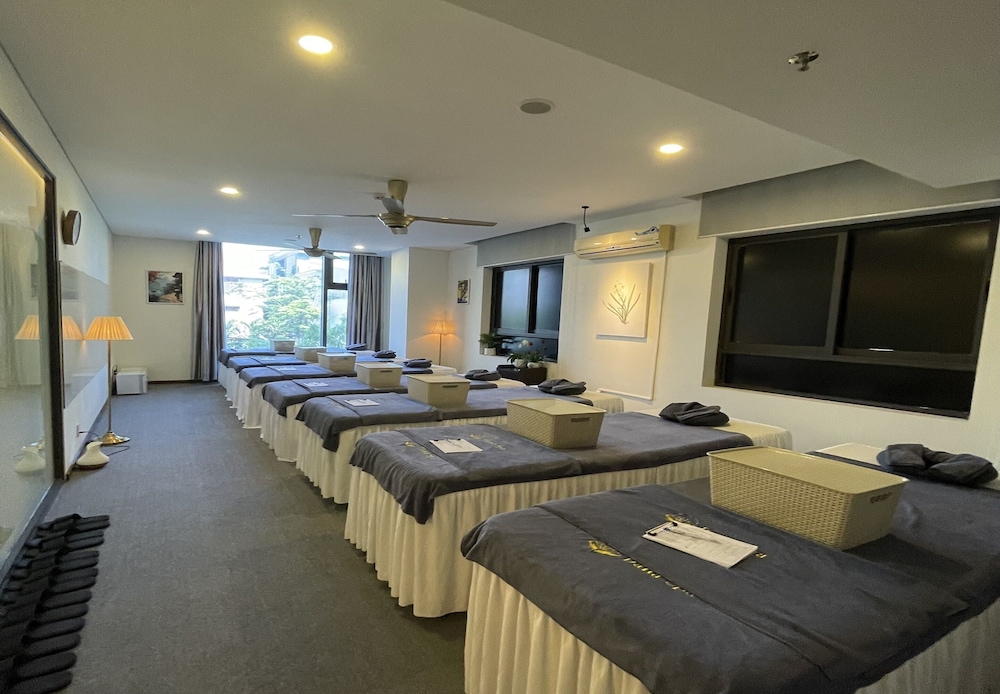 Danaciti Hotel 42/68