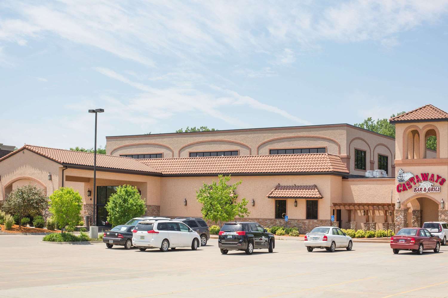 Ramada by Wyndham Des Moines Tropics Resort & Conference Ctr 15/18