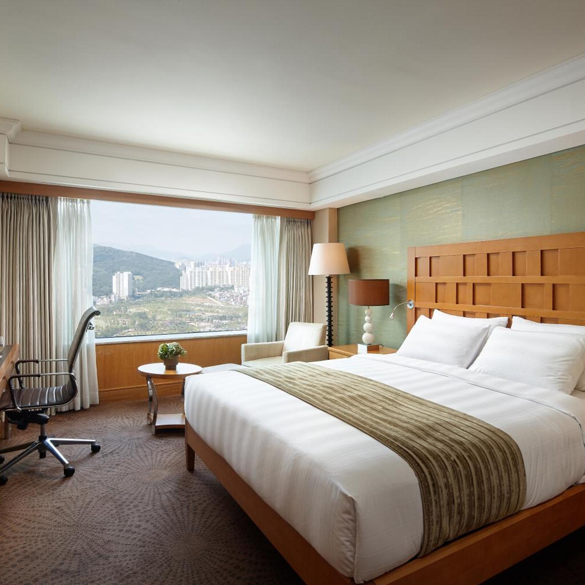 Premier, Double Bed, with Pool
