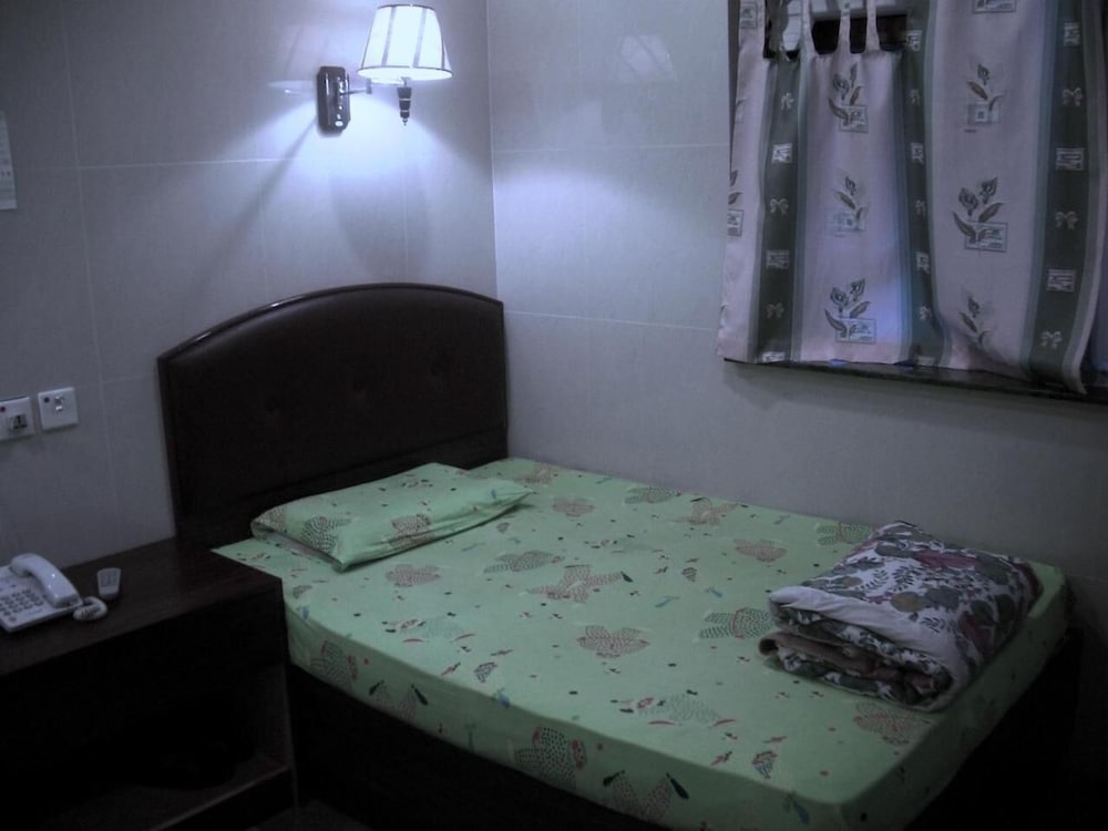 Uk Deluxe Hostel 27/39